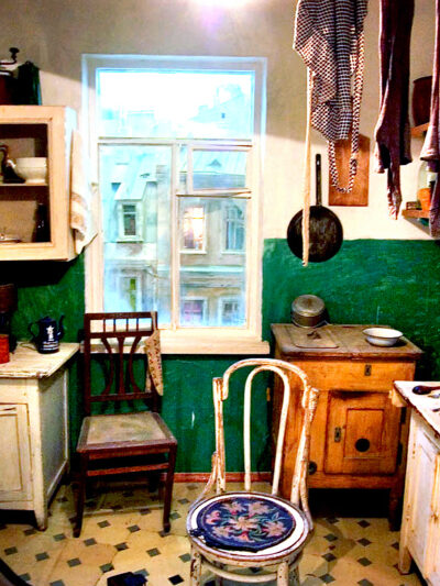 BG - Soviet Kitchen - ES